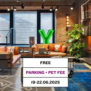 Moxy Praga ורשה